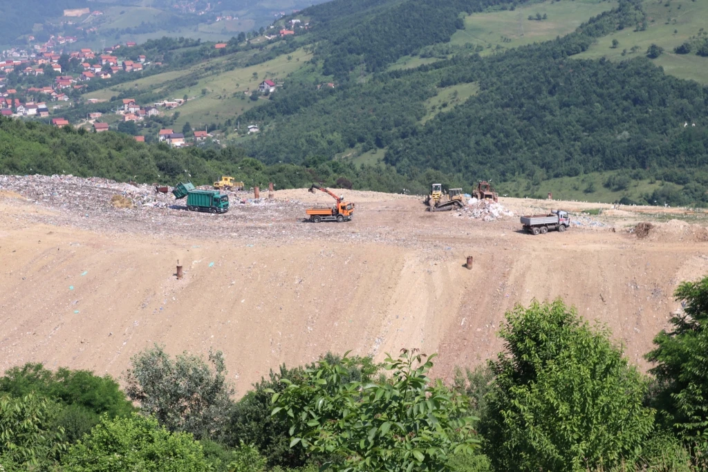 Na deponiji dnevno završi 500 tona otpada