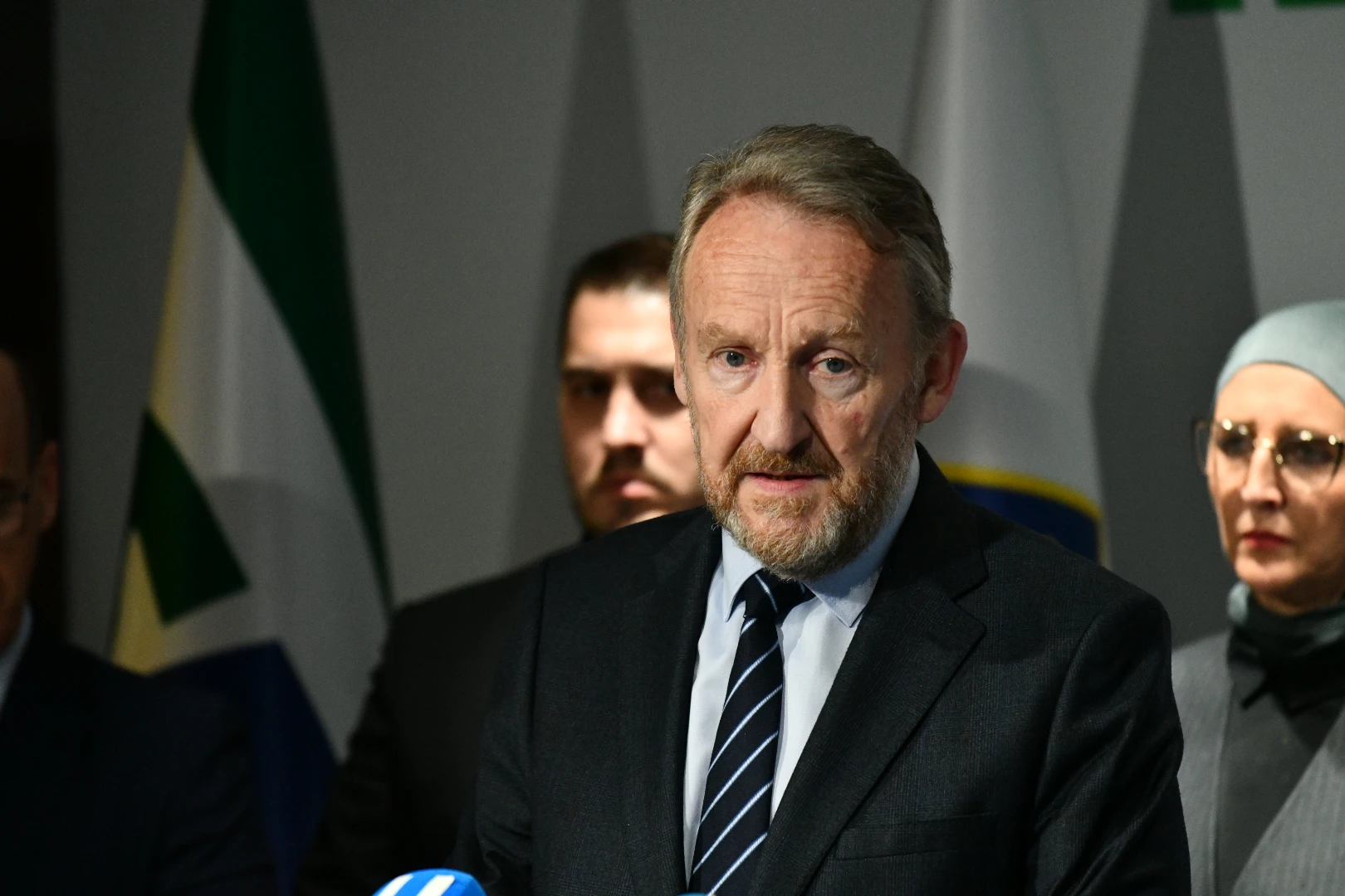 Izetbegović kaže da je država ponižena