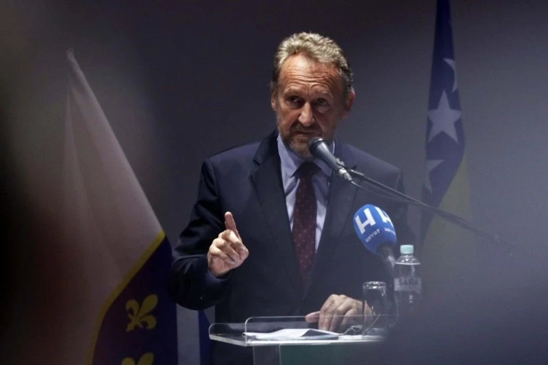 Bakir Izetbegović