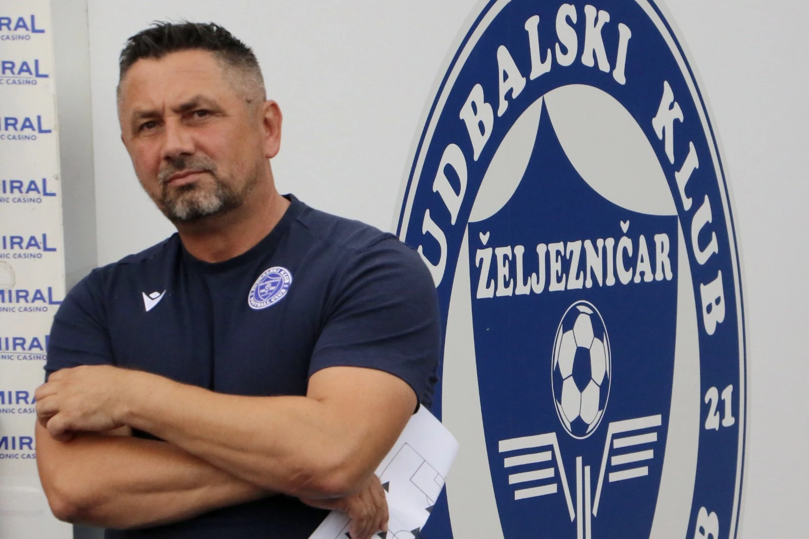 Adžem ostaje na klupi Plavih