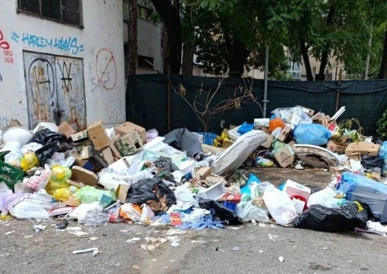 Smeće na ulicama