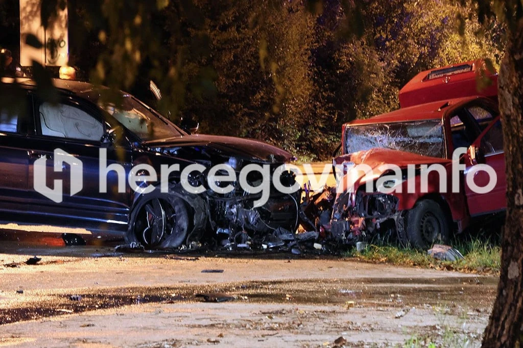 Oštećenja na vozilima svjedoče o silini udara