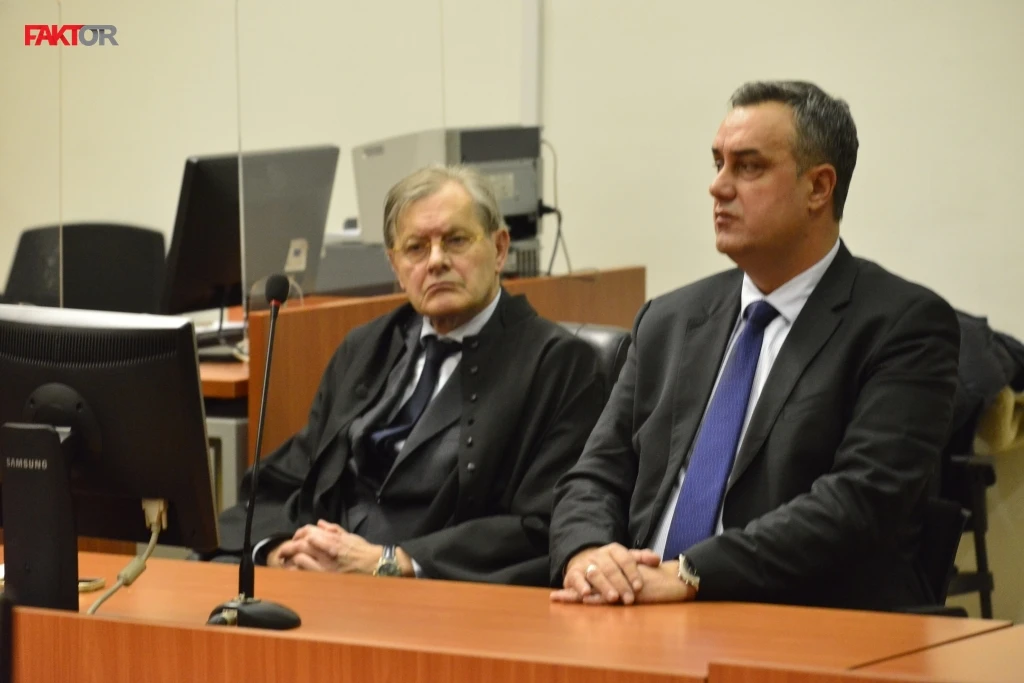 Sarajlić s advokatom Fahrudinom Ibrišimovićem