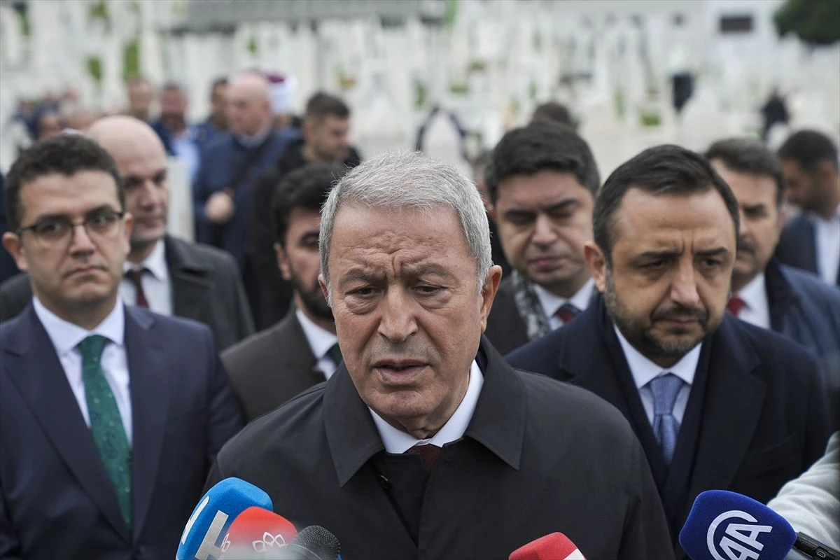 Hulusi Akar