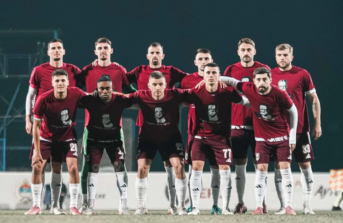 Igrači Bordo tima odali počast Halidu Bešliću