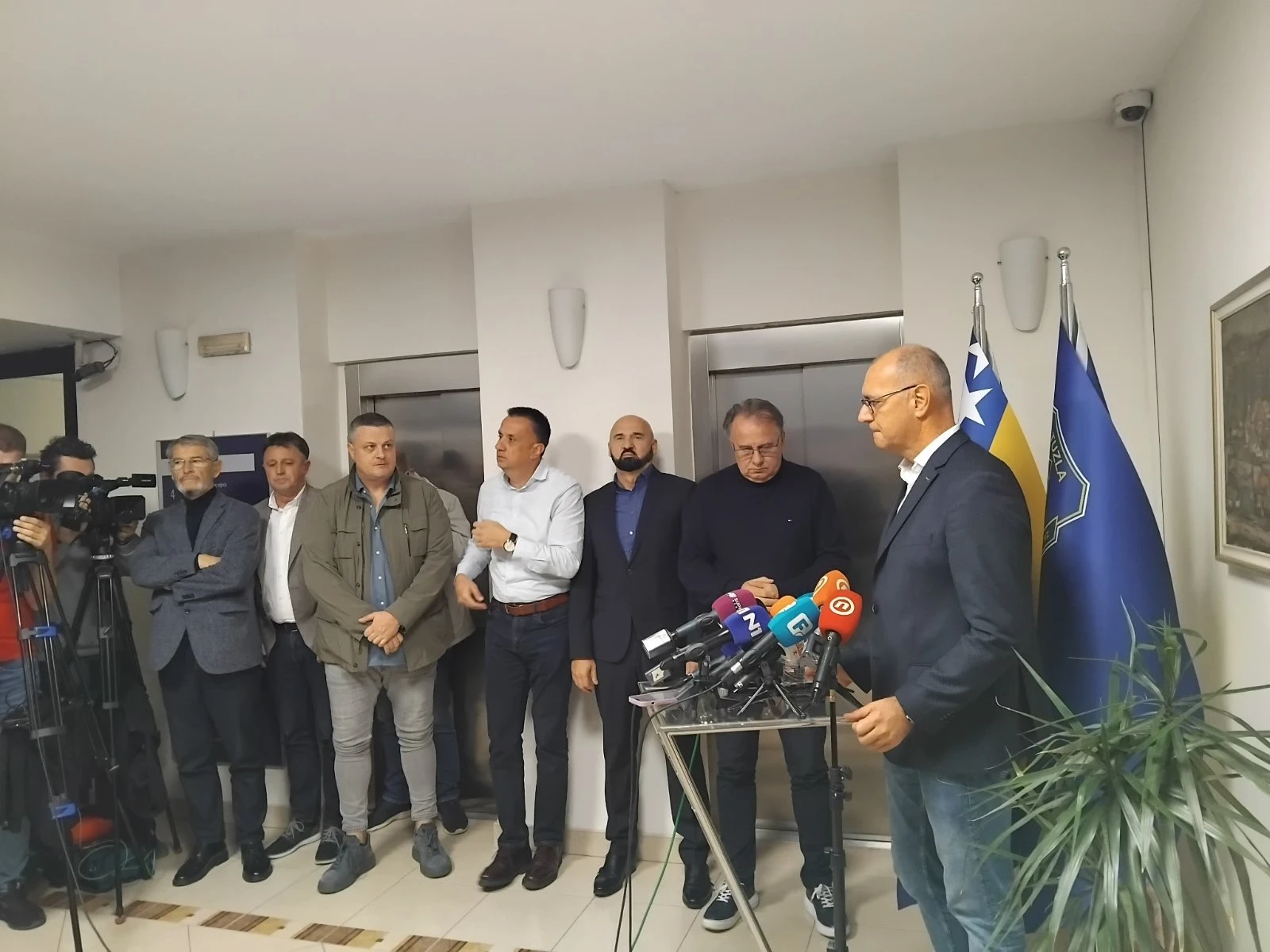 Lugavić pred novinarima