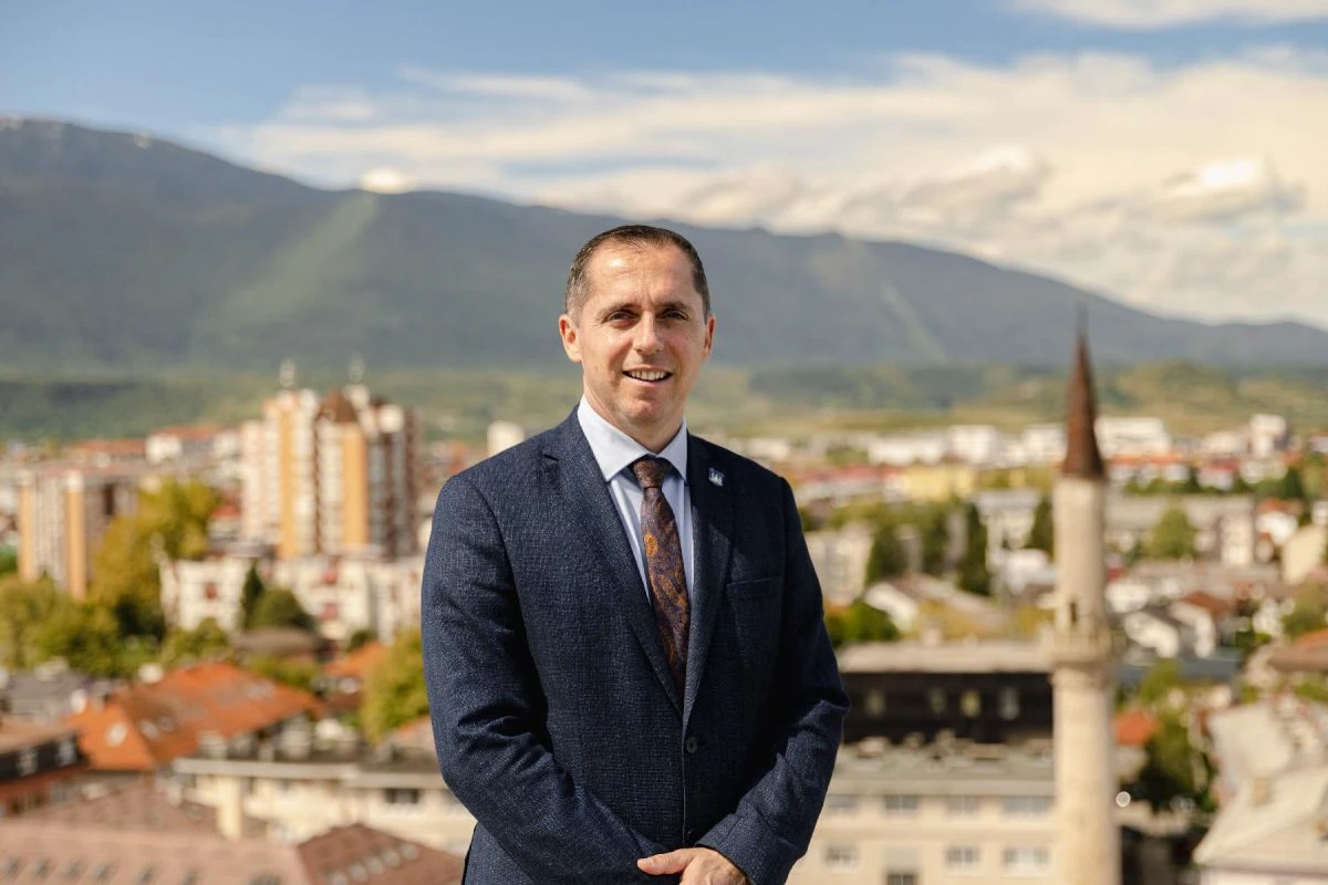 Odšteta 200.000 KM: Gradonačelnik Bihaća Elvedin Sedić prvostepeno ...