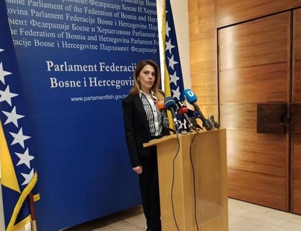 Ines Kavalec 