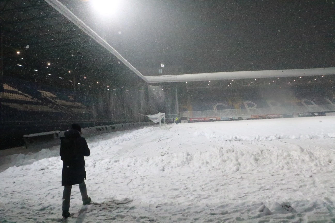 Grbavica sinoć bila pod snijegom