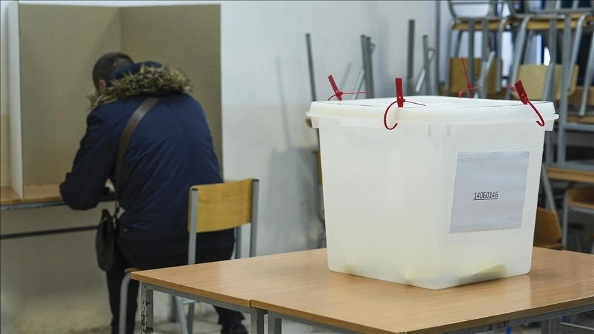 S jednog od biračkih mjesta