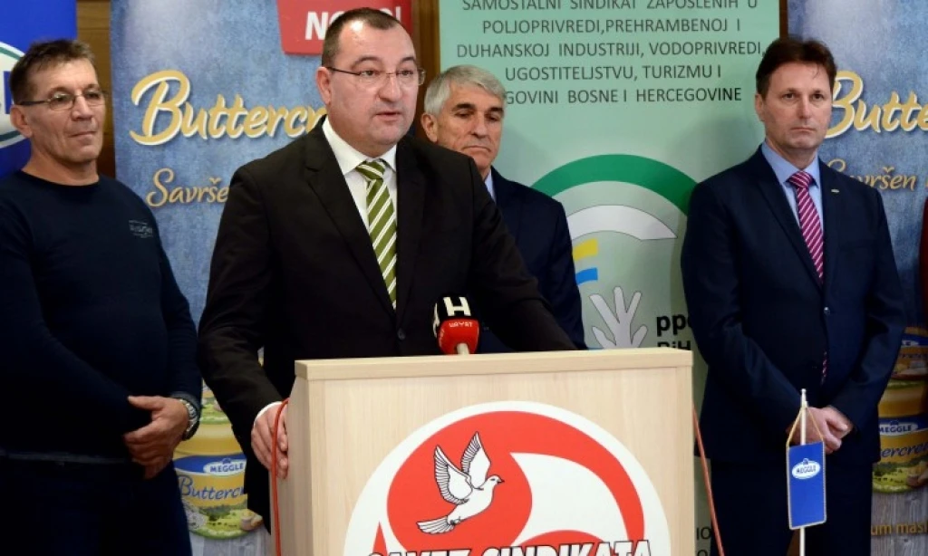 Meggle plaća
