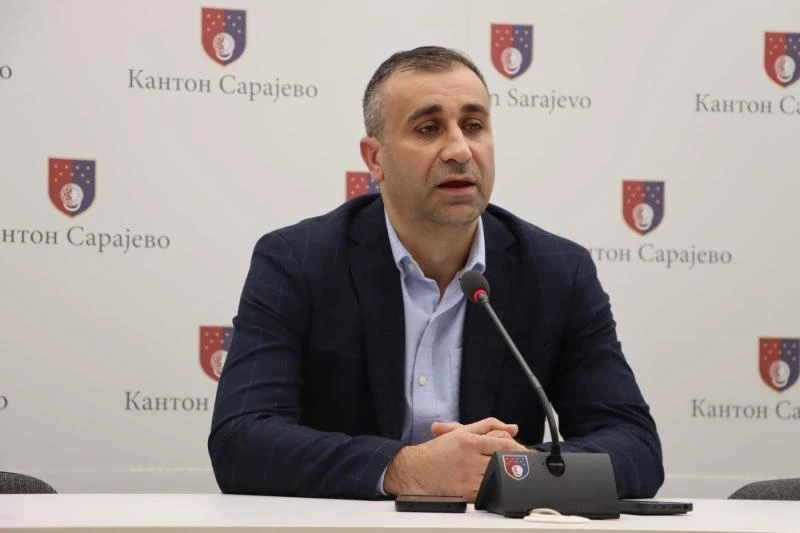Ibrahimović tvrdi da Udruženje Mozaik nije dobilo novac