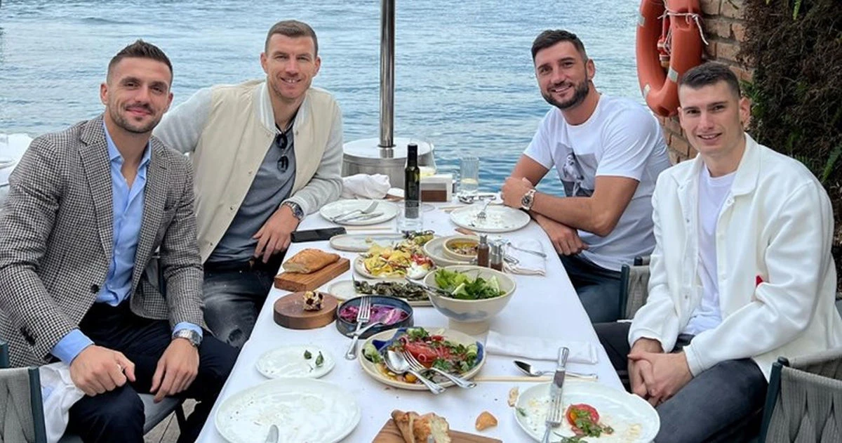 Džeko i Livaković su ranije bili saigrači u Fenerbahceu