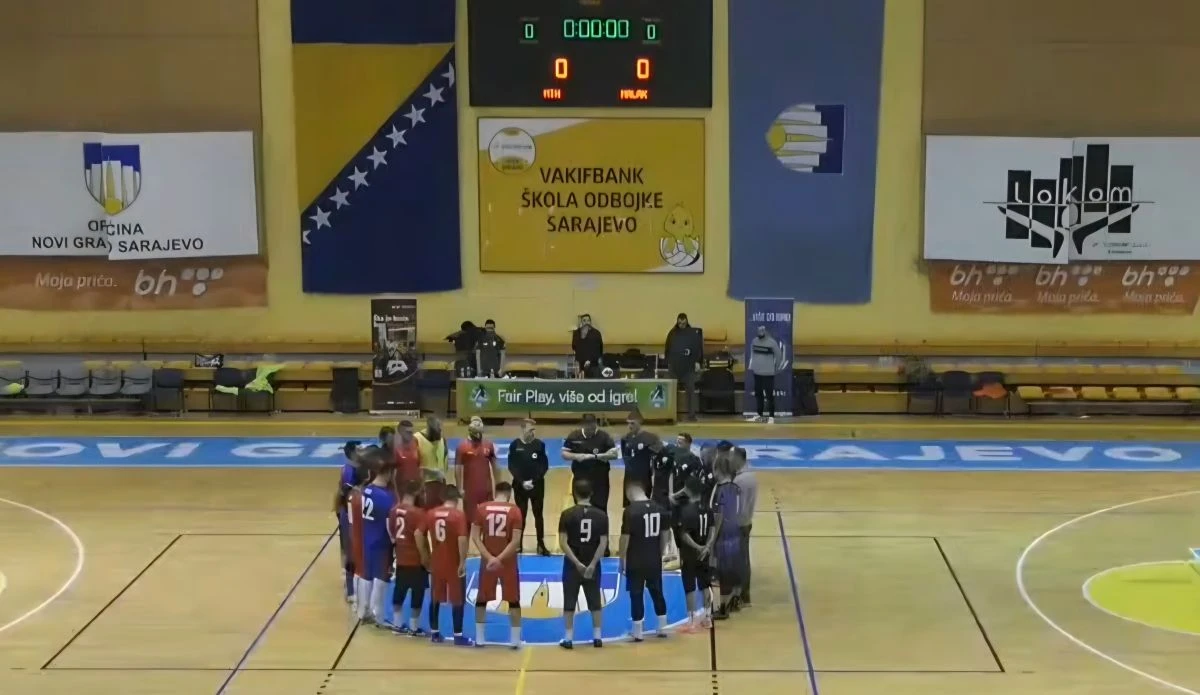 Derbi susret počeo minutom šutnje povodom tragične tramvajske nesreće