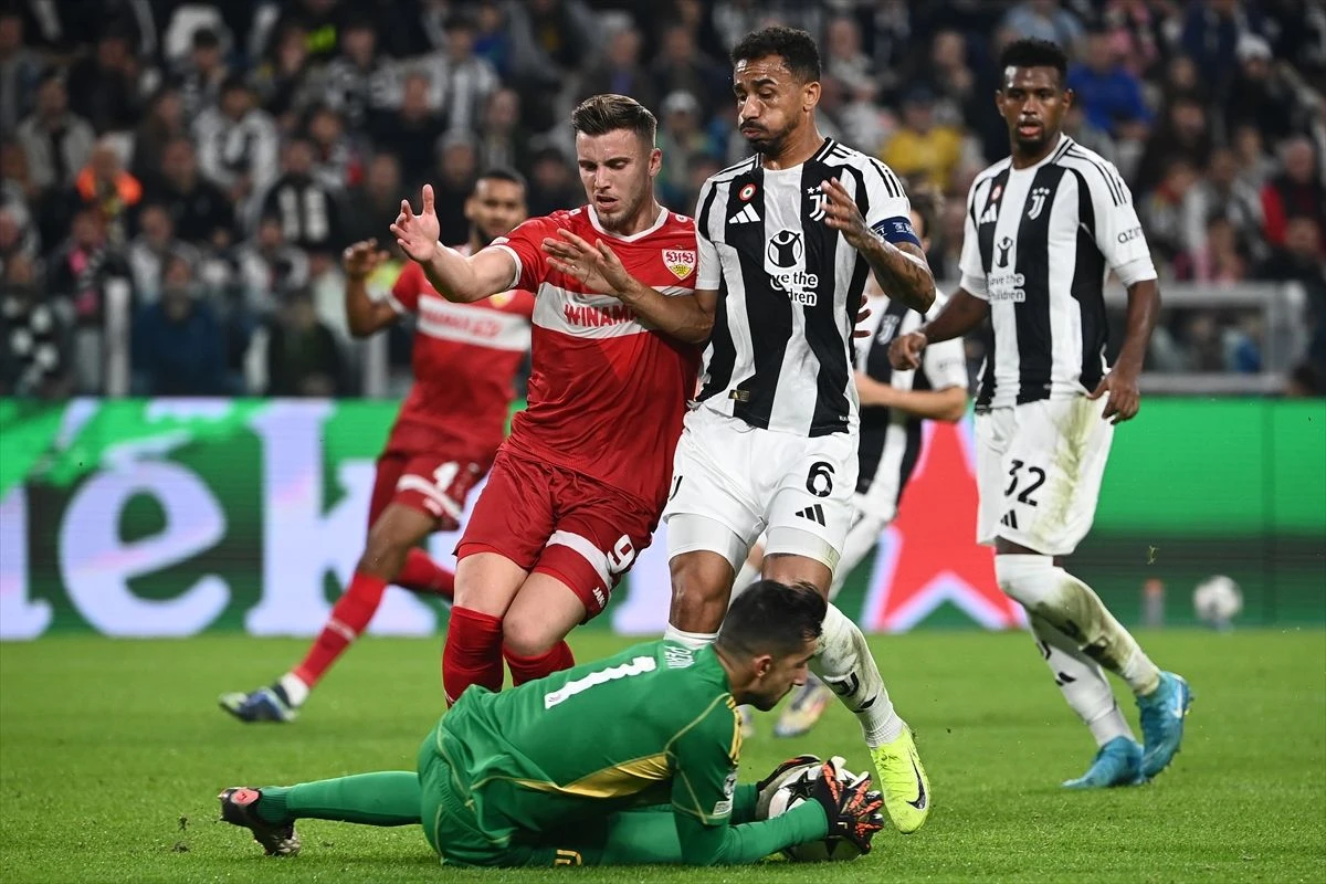 Demirović sa Stuttgartom igra protiv Porta