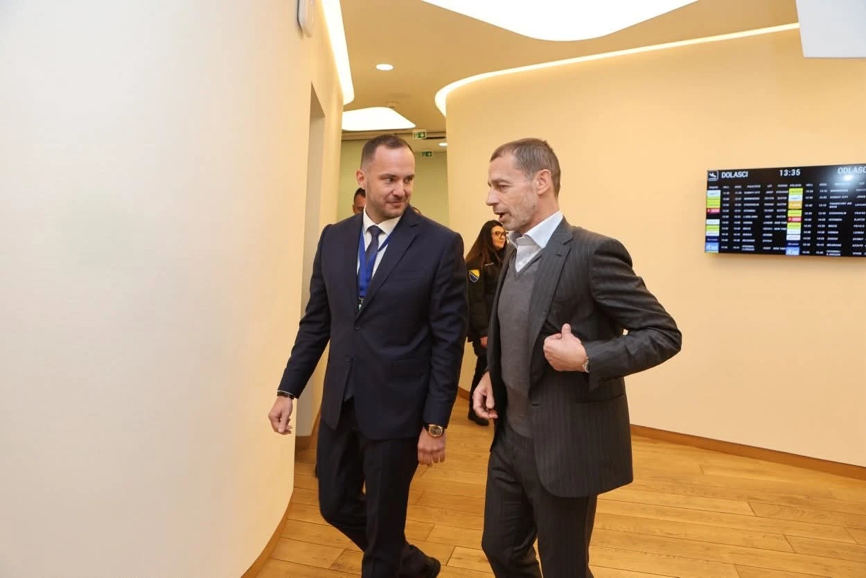 Aleksander Čeferin stigao je u Bosnu i Hercegovinu i gledat će finale protiv Italije