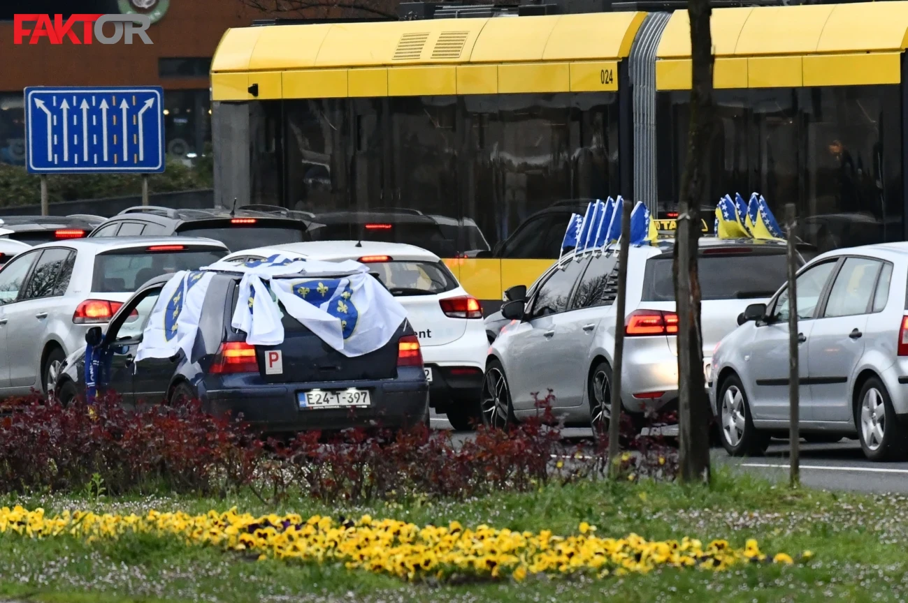 Prijestolnica u znaku Zmajeva: Sarajlije s nestrpljenjem čekaju utakmicu u Zenici