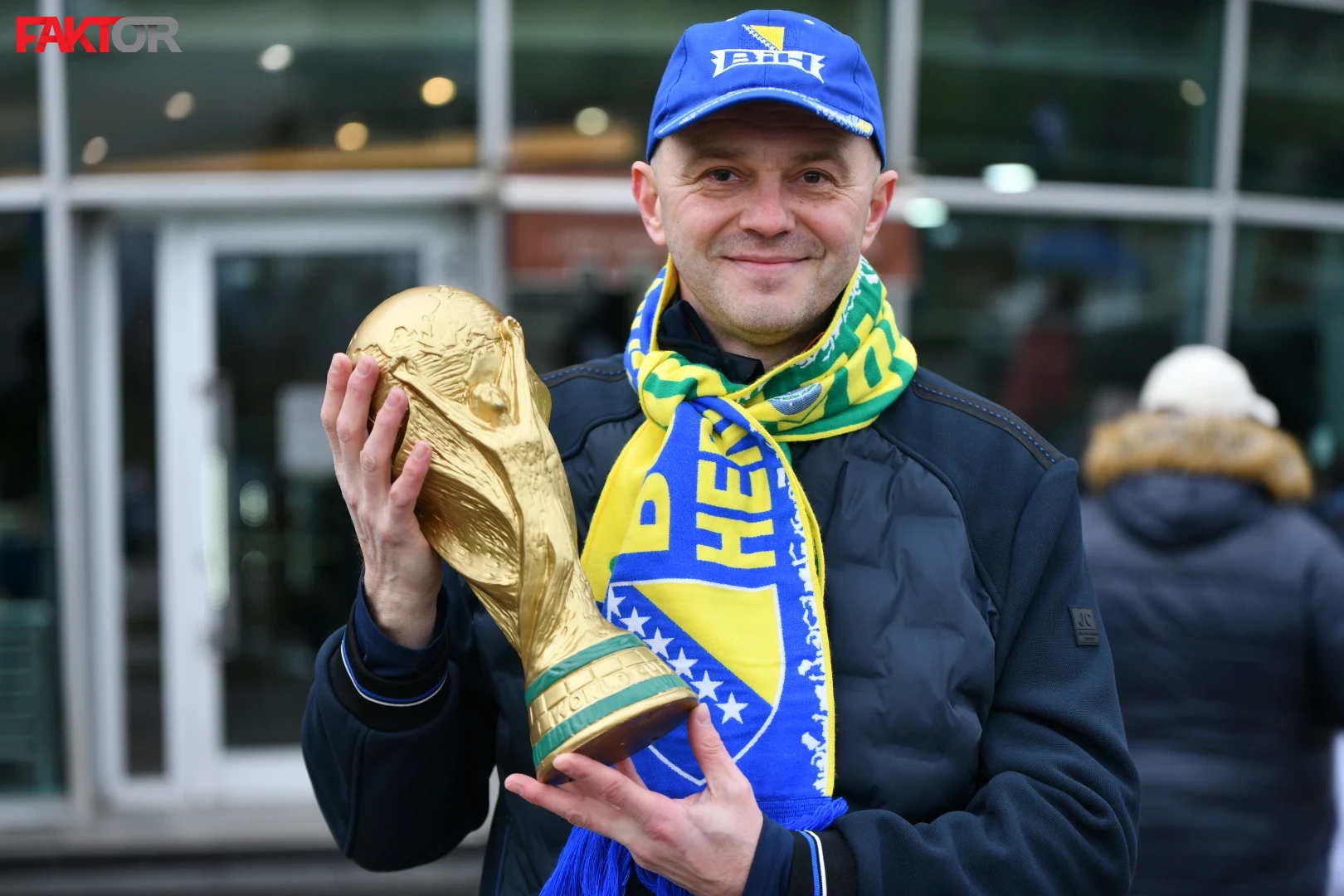 Zenica “gori” pred odlučujuću bitku za Svjetsko prvenstvo, navijači vjeruju Zmajevima, stigao pehar za Svjetskog prvenstva