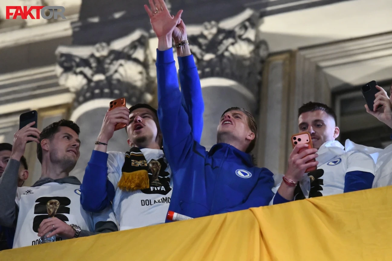 Zmajevi sa 100.000 navijača ispred Vječne vatre proslavili plasman na Svjetsko prvenstvo, posebne ovacije za Barbareza i Džeku