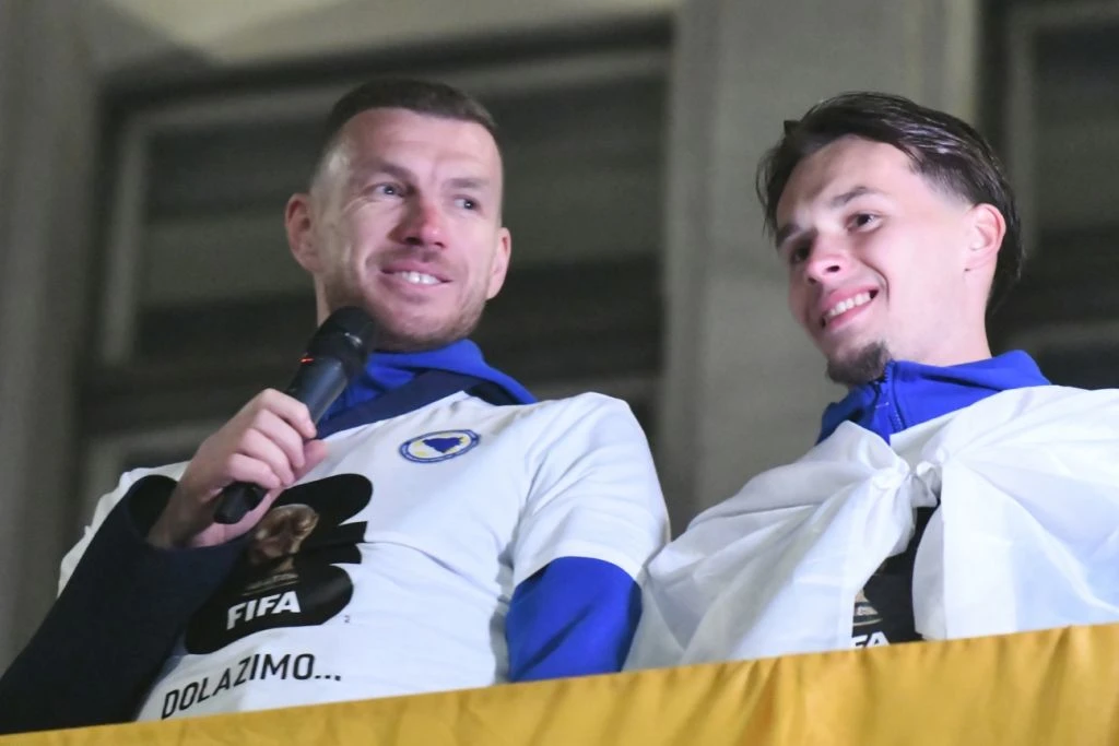 Navijači Schalkea se tresu zbog Džeke, oglasio se sada i klub