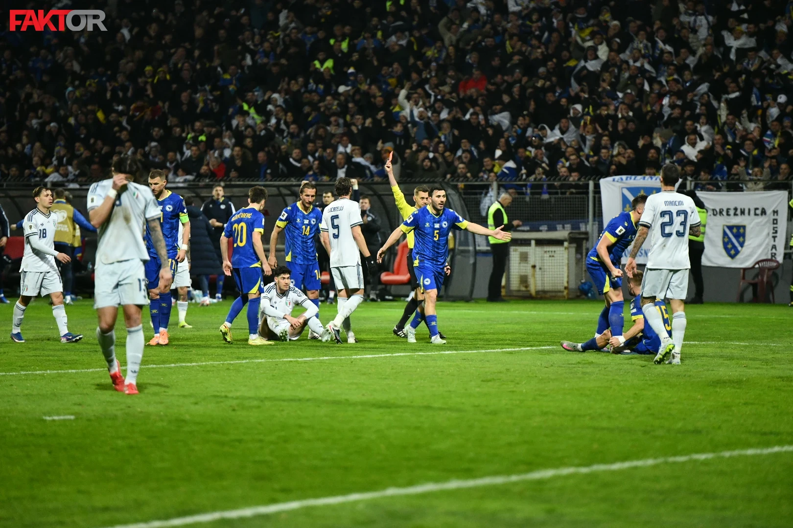 Dobio poruku na Facebooku: “Hoćeš li igrati za nas?”, oprao suđe i počistio stvari, sad je heroj nacije.