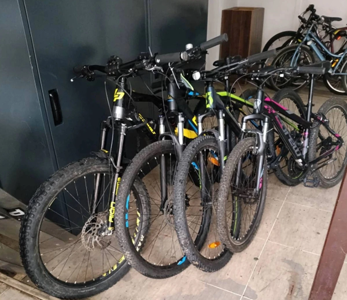 Pronađen počinitelj 13 krađa u Tuzli: Veći broj skupocjenih bicikala bit će vraćen vlasnicima