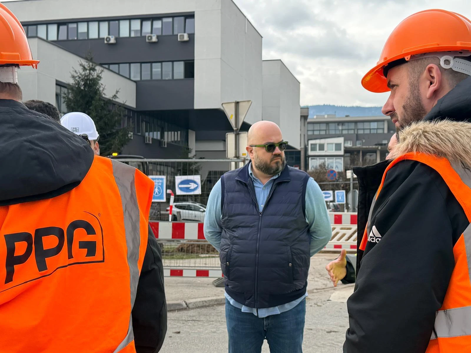 Ministar kaže da nema tajne, iako ugovor još niko nije vidio
