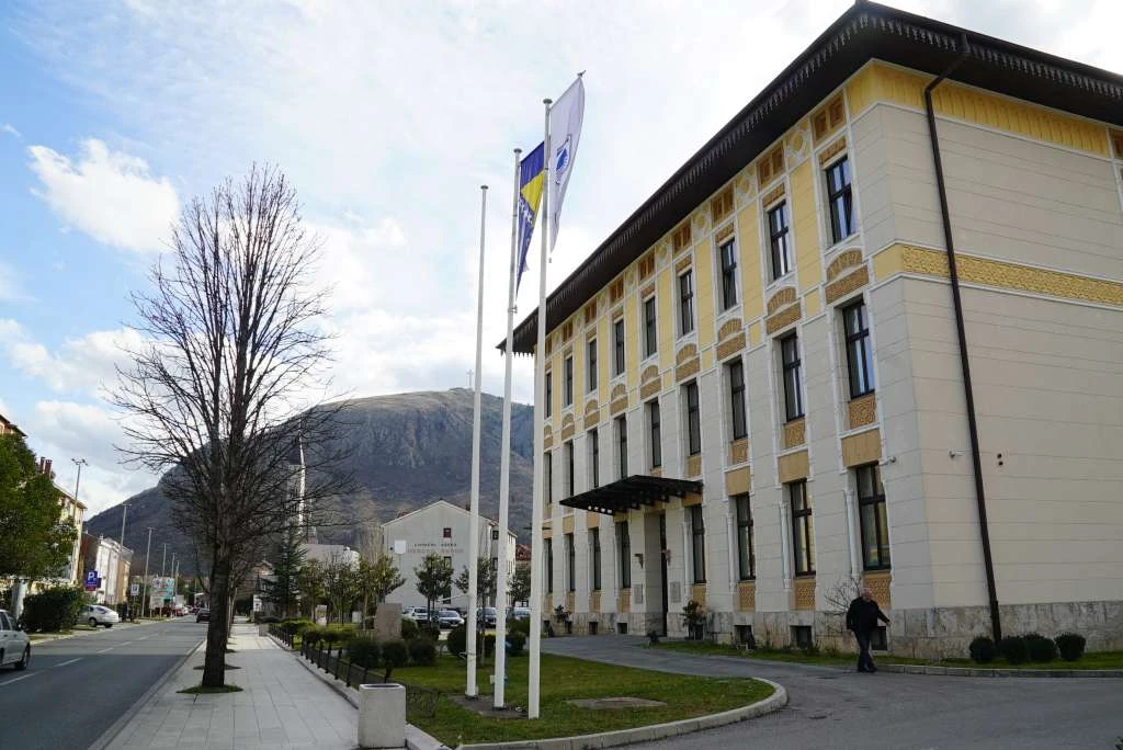 Gradska vijećnica u Mostaru