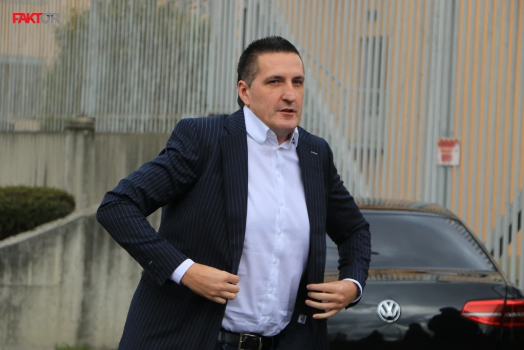 Nedeljko Elek