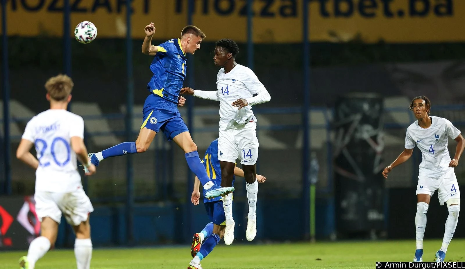 Bristrić je visok 187 cm