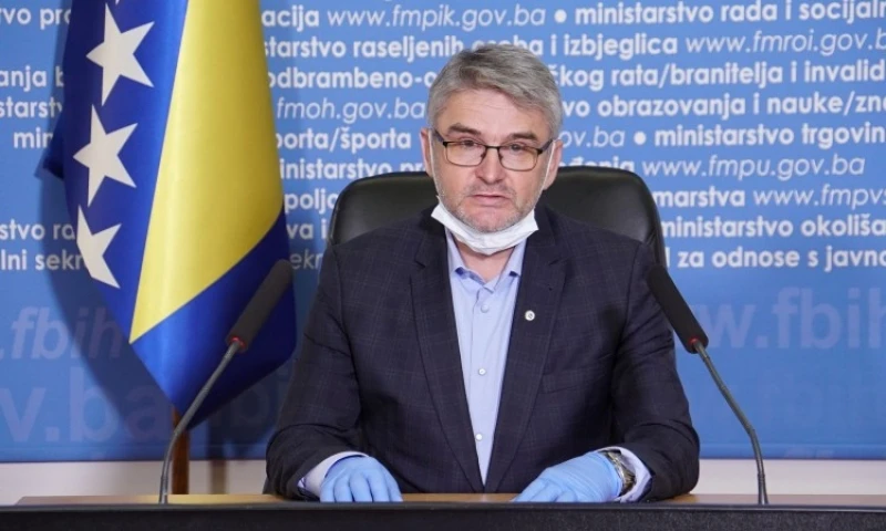 Federalni ministar za pitanja boraca i invalida odbrambeno-oslobodilačkog rata Salko Bukvarević 
