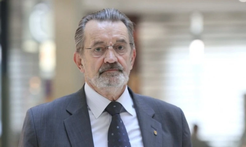 Bakir Nakaš