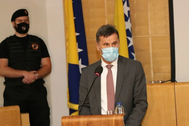Fadil Novalić