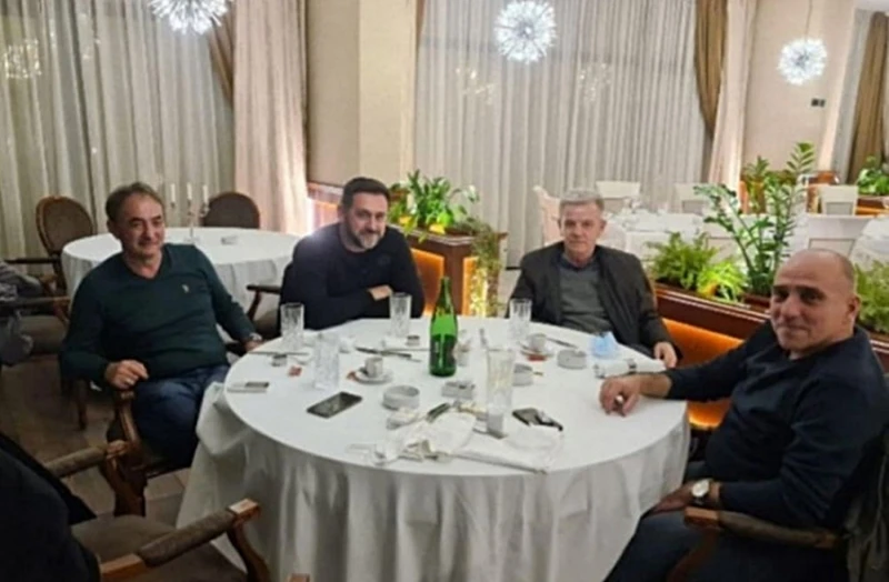 Detalj sa sastanka u Živinicama: Hodžić, Ramić, Kukić i Tulumović
