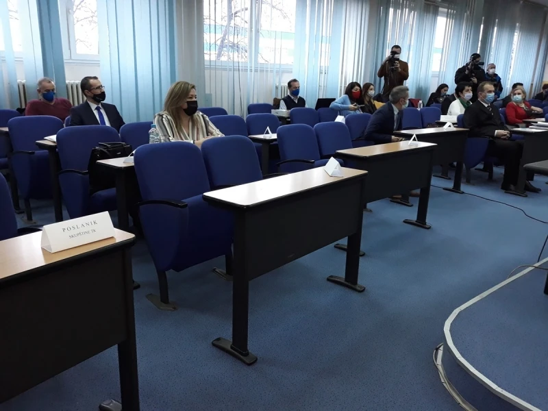 Prazne skupštine klupe u BKC-u