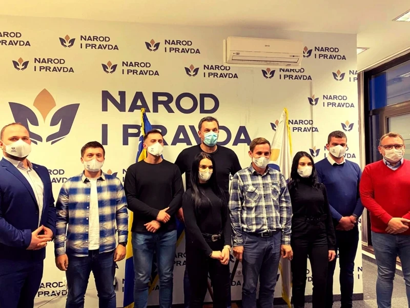 Narod i pravda Ključ